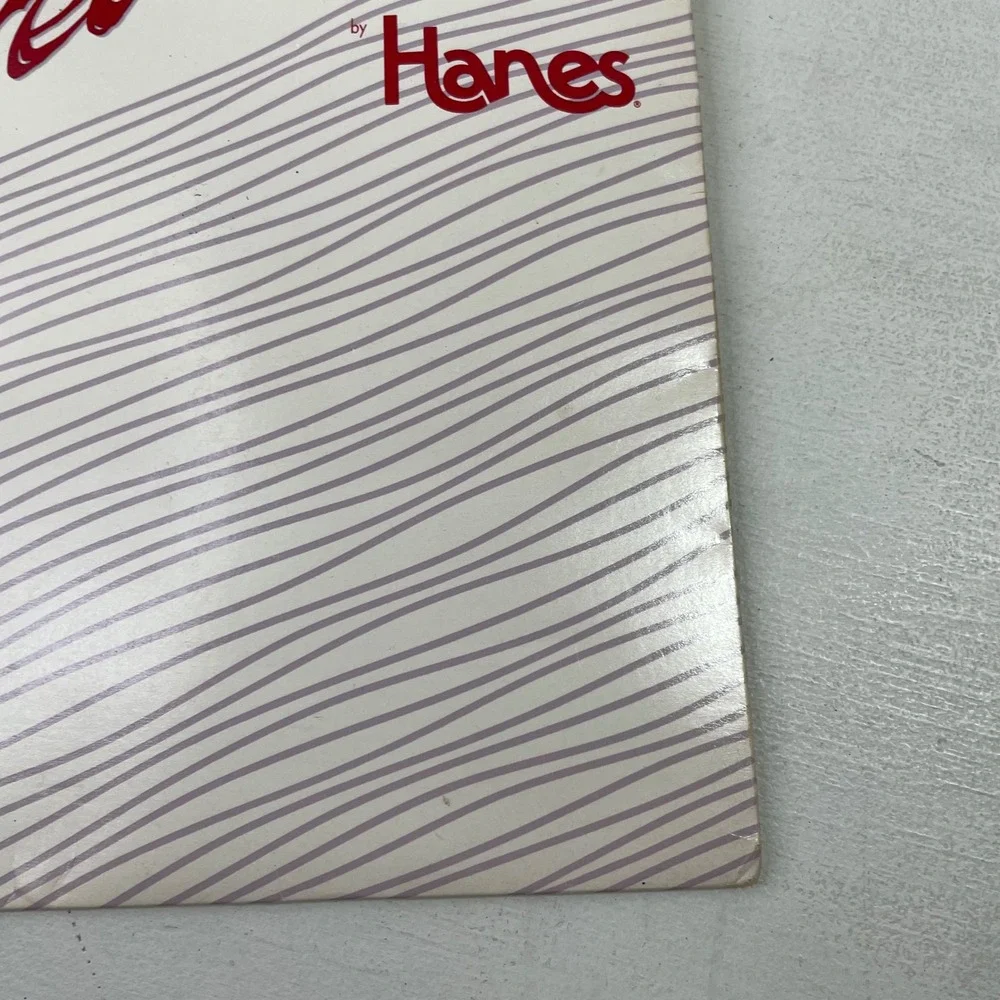 Vintage Great Legs by Hanes Sheer Control Top Sandalfoot Pantyhose Pearl Size AB